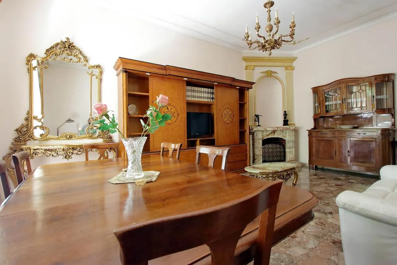 4Bnb - Luxury Mazzini Apartment contacts